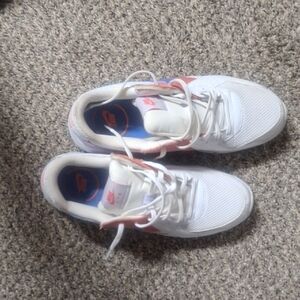 Nike White and Pink Air Max 180